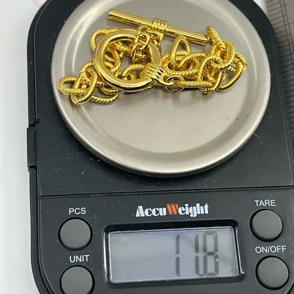 Vintage Chunky Gold Toggle Bracelet – Bold 80s/90s Statement Piece - Picture 13 of 13